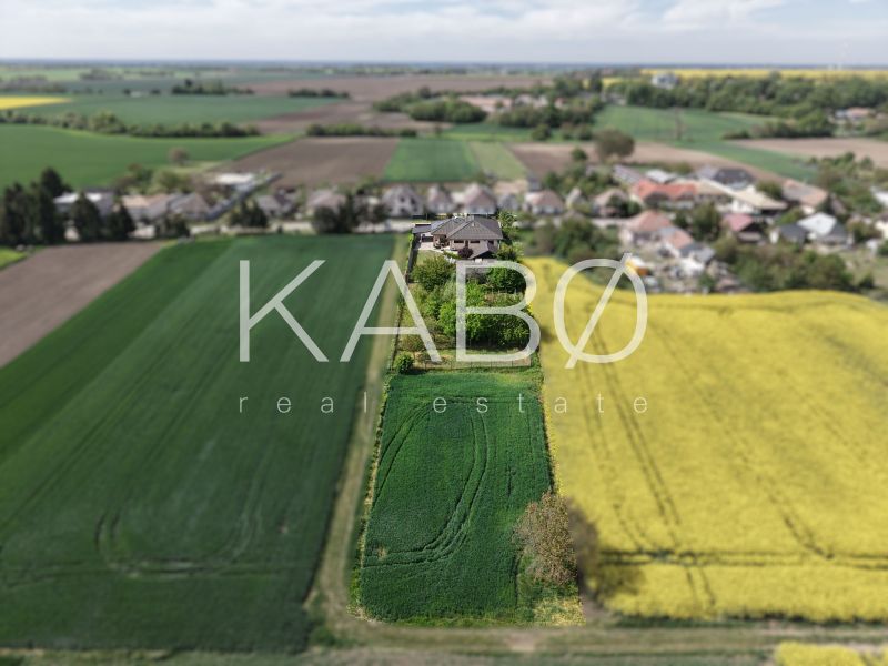 Rezervované - nadštandardný 5-izbový RD - veľkorysý pozemok