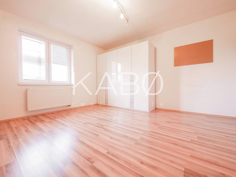Nadštandardný 5-izbový RD - veľkorysý pozemok - moderné technológie