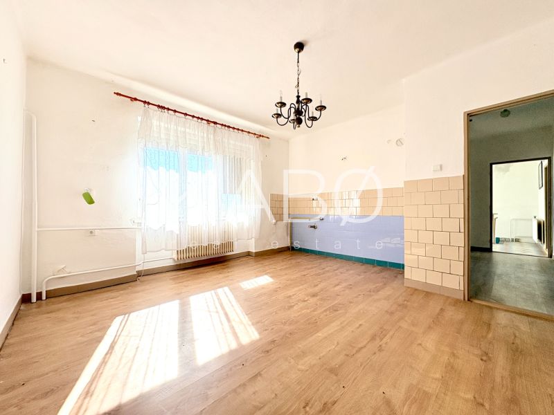 Rodinné sídlo s veľkorysým pozemkom v tichej lokalite Hrušovany