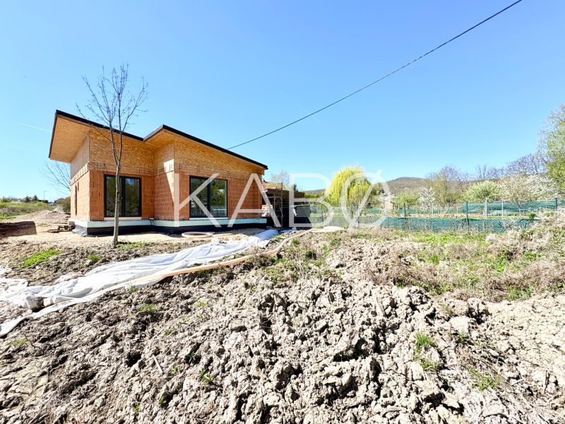 Novostavba moderného 4i rodinného domu v Štitároch