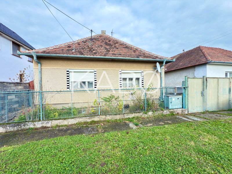 Rodinný dom s priestranným pozemkom - Čakajovce