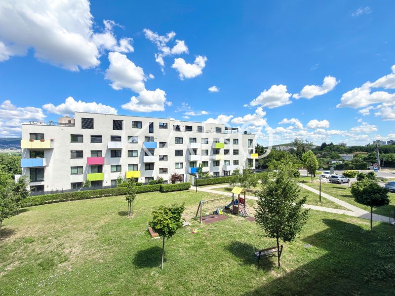 Novostavba- Zariadený- Balkón - Klimatizácia