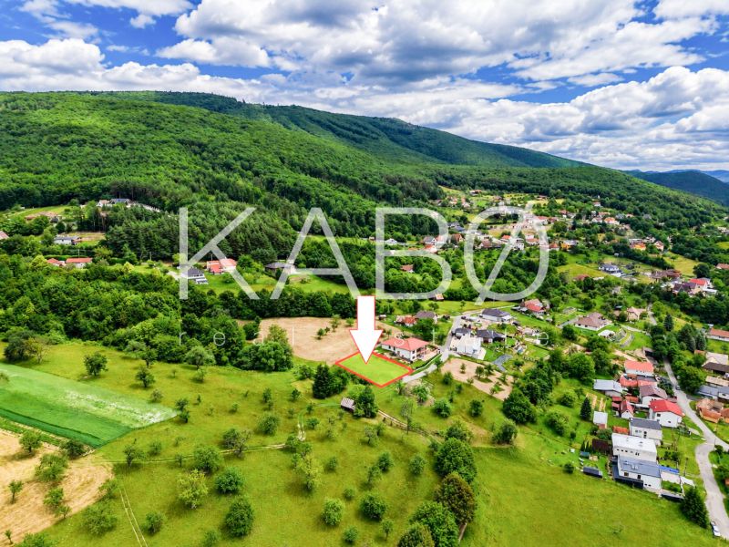 Stavajte bez čakania | Pozemok 500 m² v Novej Bani