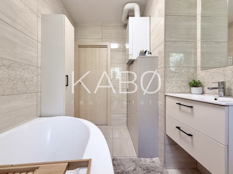 Prenájom 2 izbový byt s veľkým balkónom - Kalvária 