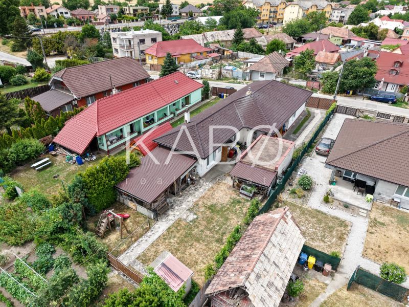 Priestranný 4 izbový rodinný dom po rekonštrukcii - Branč 