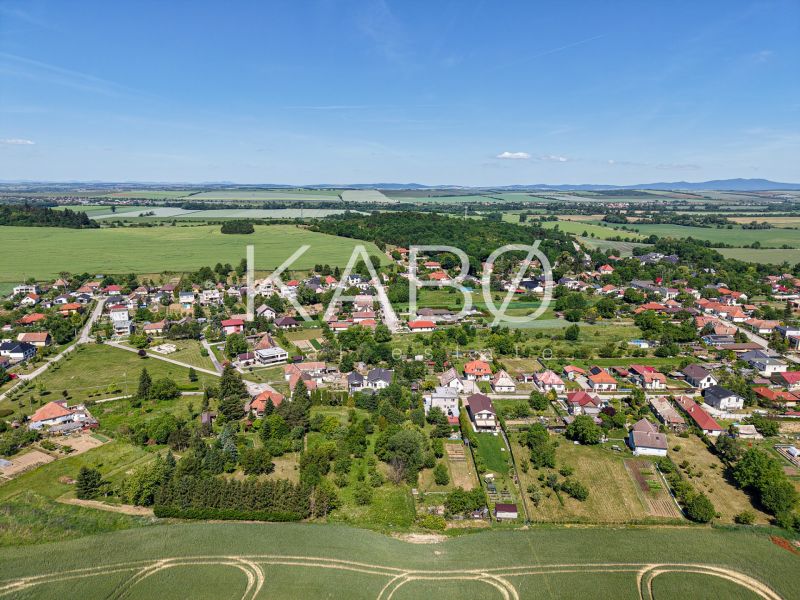 Jedinečný stavebný pozemok - Podhorany - 2758 m2 