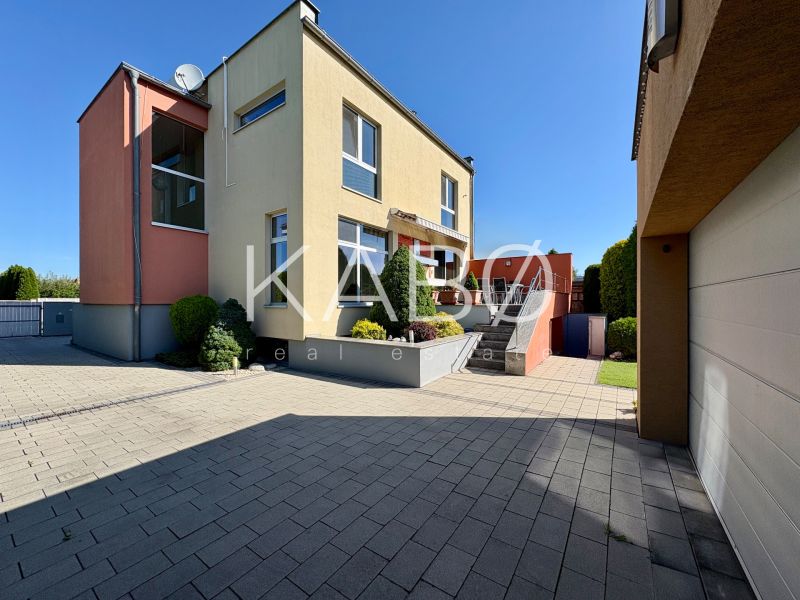Luxusný RD - upravený pozemok - obľúbená lokalita
