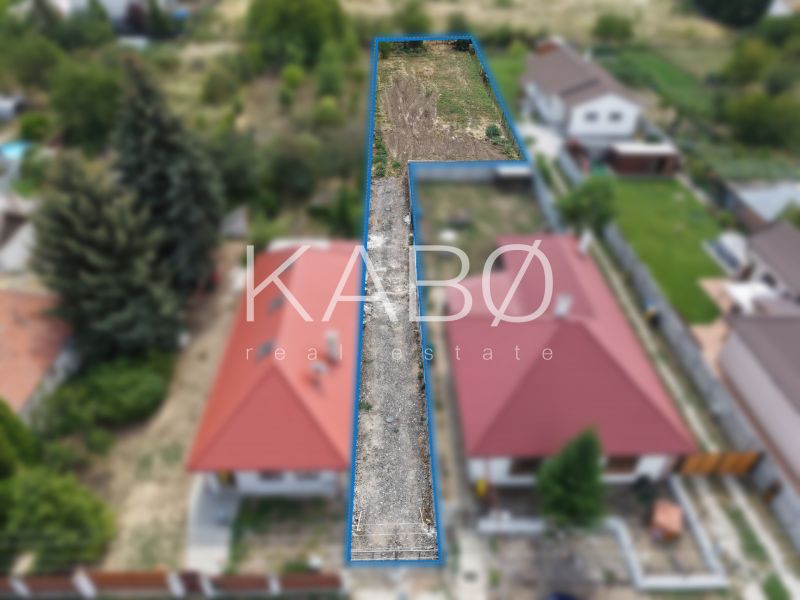 Stavebný pozemok 880 m² + prístupová cesta so sieťami Ivanka pri Nitre