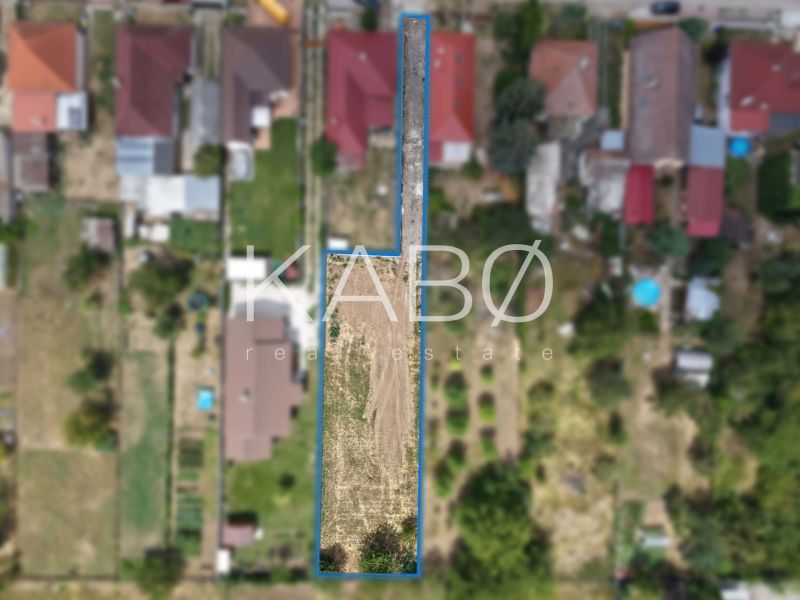 Stavebný pozemok 880 m² + prístupová cesta so sieťami Ivanka pri Nitre
