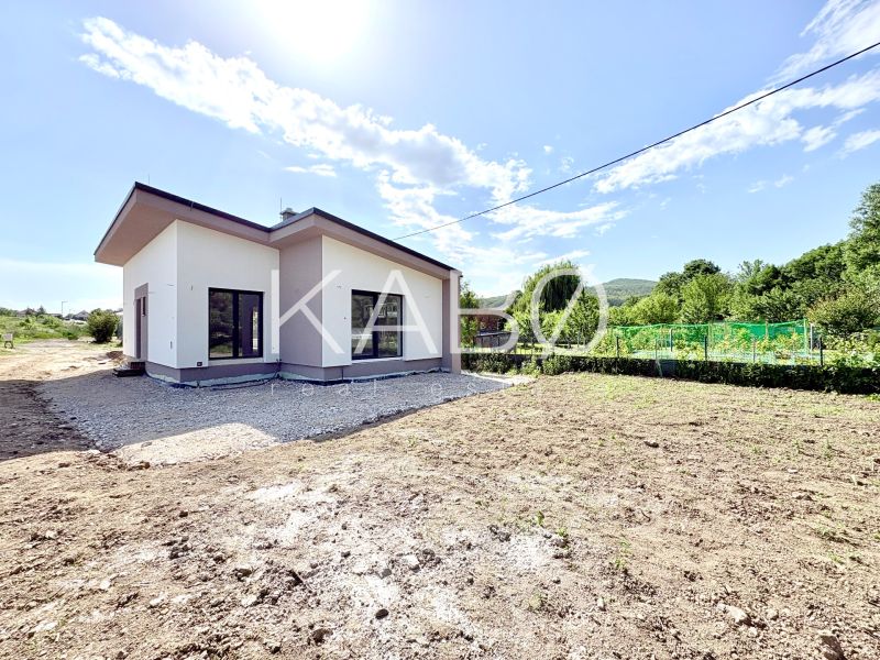 Novostavba moderného 4i rodinného domu v Štitároch