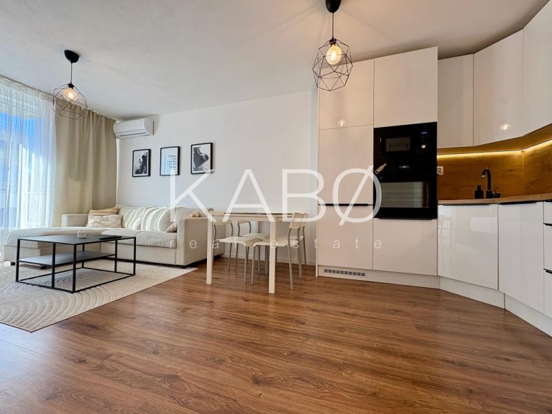 Prerobený a zariadený 2i byt - balkón - garážové státie