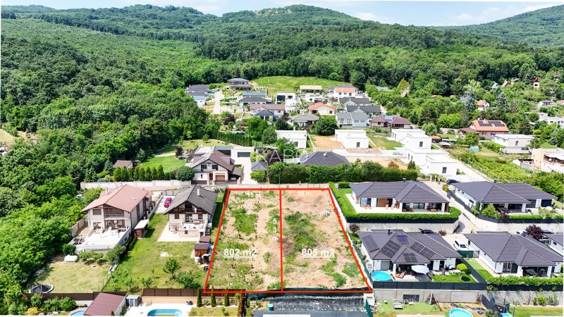 Pozemok už so stavebným povolením a projektom  - 805 m2 - Štitáre 