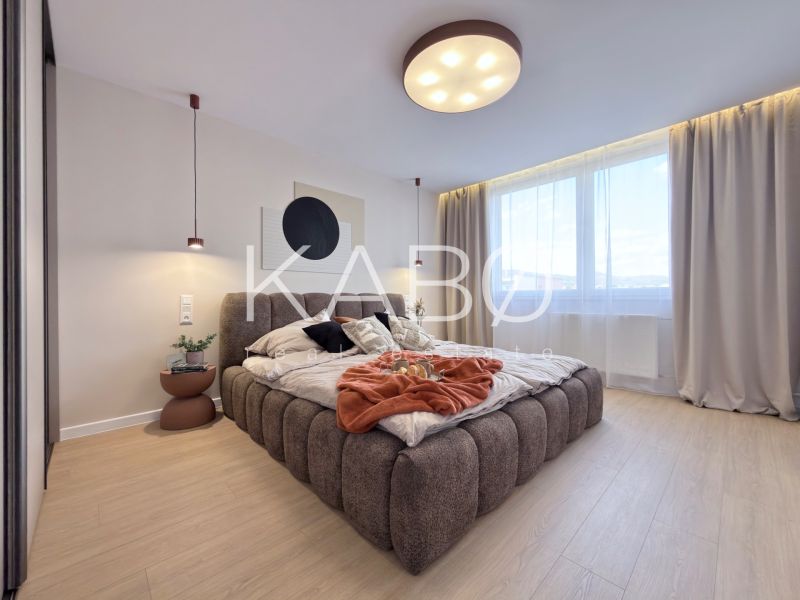 Moderný 3 izbový byt s balkónom a výhľadom na Zobor - Chrenová