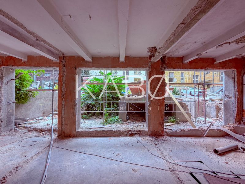 Industriálny obchodný priestor v úplnom centre mesta - 137 m2