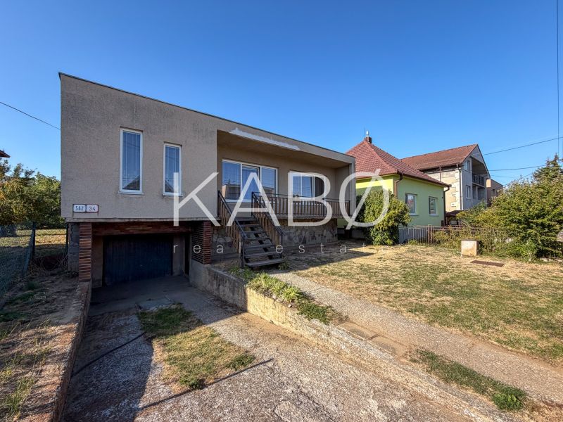 4 izbový rodinný dom v Ivanke pri Nitre - 783 m2 
