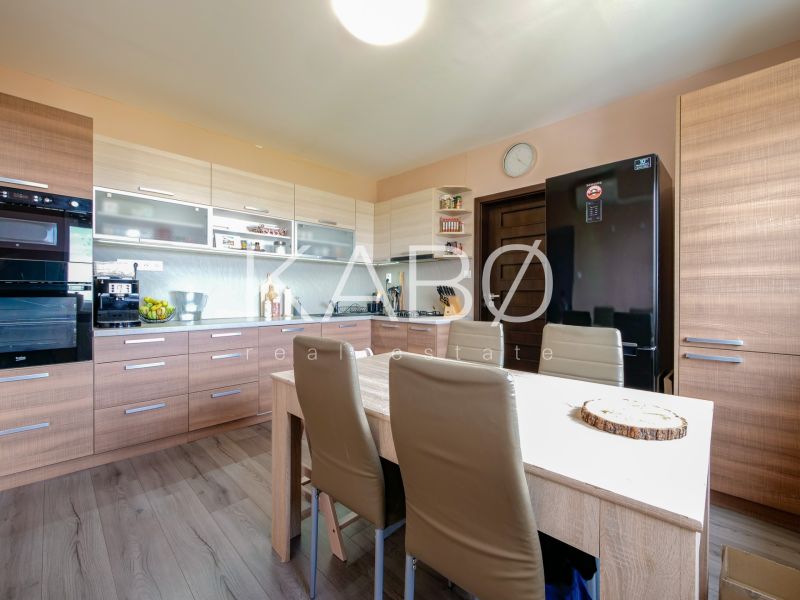 Kompletne zrekonštruovaný 3 izbový byt s balkónom - Nábrežná 