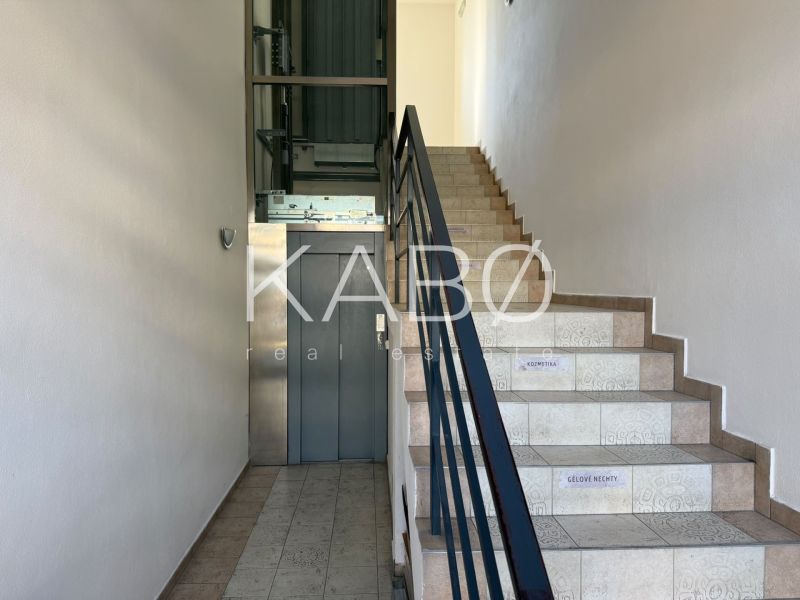 Prenájom miestnosti v beauty salóne | Centrum Nitry | 8 m²