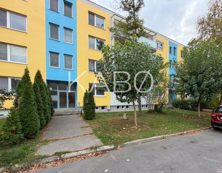 3 a pol izbový byt na Chrenovej - Dlhá ulica
