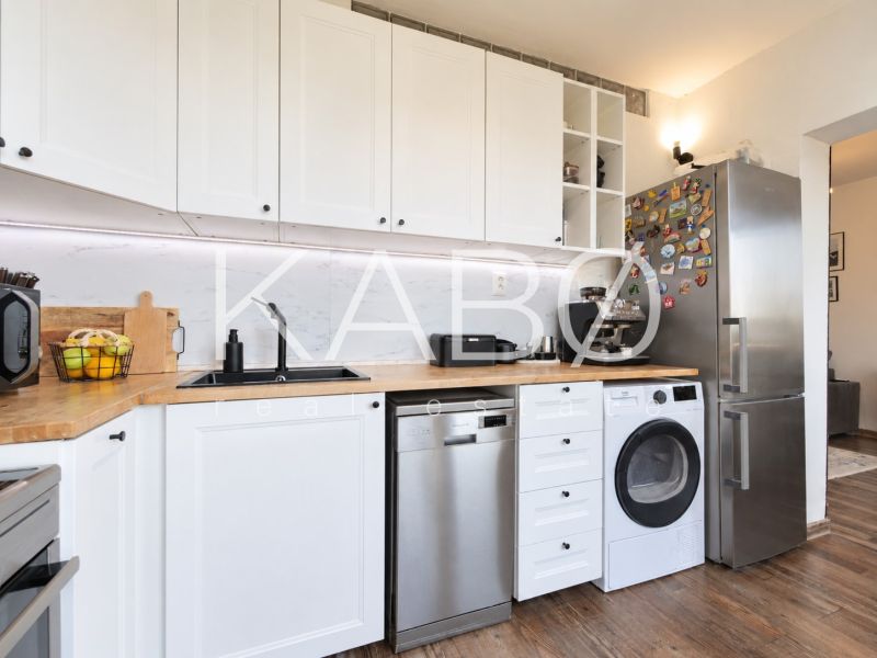 Centrum mesta - veľká loggia - zariadený