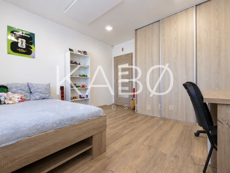 Moderný 5i RD - fotovoltika - Svätoplukovo